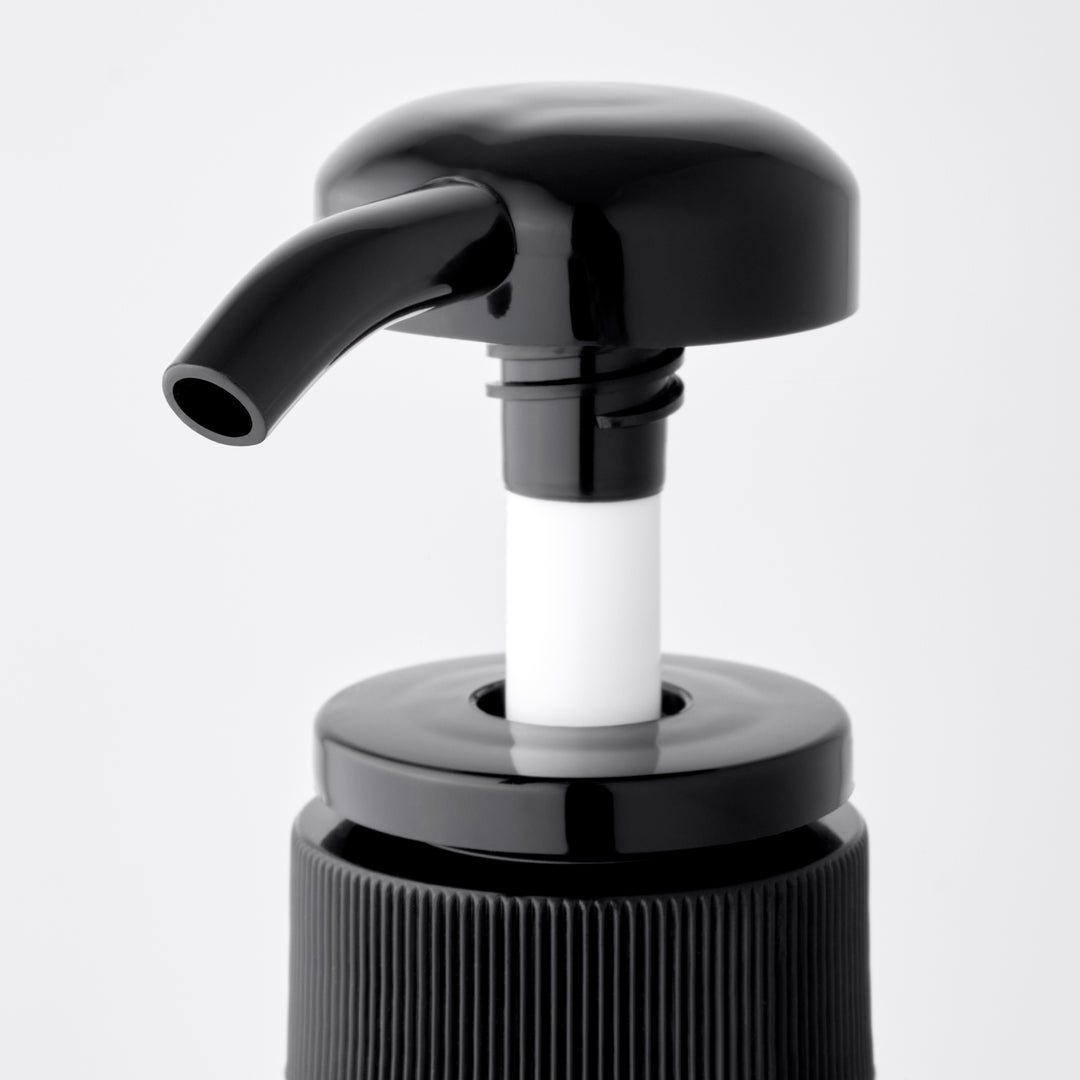 ツヤイロ白髪染め専用シャンプー （ヘマチン配合）300ml