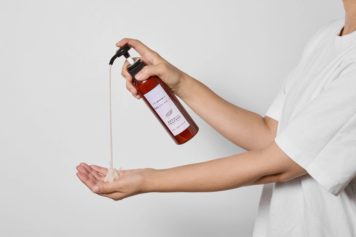ツヤイロ白髪染め専用トリートメント（ヘマチン配合） 300ml